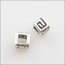 Moda 90 peças tibetano cor prata pequeno espaçador quadrado contas amuletos 4.5mm 2024 - compre barato