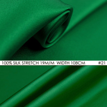 Tela de satén elástica de seda, 108cm de ancho, 19momme, tela de seda pura, envío gratis, venta al por mayor, 1 metro, verde bambú, N ° 21 2024 - compra barato