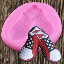 3D детская обувь силиконовая форма для помады Полимерная глина поделки из фимо формы для выпечки тортов инструменты для украшения шоколада конфеты 2024 - купить недорого