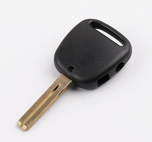 Сменный боковой 2-кнопочный чехол для автомобильного ключа-брелока для дистанционного ключа Toyota с лезвием TOY48 2024 - купить недорого