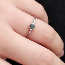 Женское кольцо из серебра 925 пробы с сапфиром 2024 - купить недорого