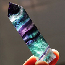 Quente 100% cristal florite natural colorido listrado 4.5-6.5cm pedra de quartzo ponto de cura varinha hexagonal de tratamento artesanato 2024 - compre barato
