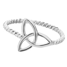 Kinitial 1 pc anel de nó trinity eco friendly feminino casamento dedo indicação redonda anel de jóias anel geométrico anéis de flor 2024 - compre barato
