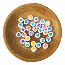 Free Shipping 500pcs 4*7MM Flat Coin Round Shape Acrylic Letters Beads White with Colorful Initial M Printing Alphabet Beads 2024 - buy cheap