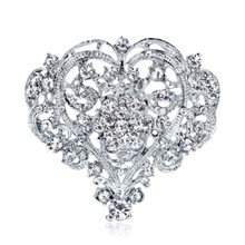 Женская белая брошь в форме сердца с кристаллами Swarovskis, украшенная цветами, свадебные аксессуары 2024 - купить недорого