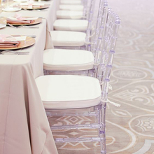 Silla acrílica de Chiavari de cristal transparente, silla de banquete de boda, momento de boda, Hotel, fiesta o reunión 2024 - compra barato