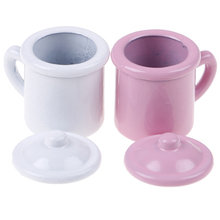 Mini copo decorativo para cozinha, acessório em miniatura, cor rosa e branca, para casa de bonecas, 1 peça 2024 - compre barato