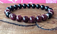 8 MILÍMETROS Bead Black Onyx Garnet Pulseira Proteção Relacionamentos de Cura Para O Menor Três Chakras Melhor Oração Pulseira Yoga 2024 - compre barato