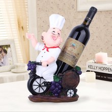 Estante vinho de chef, europeu, branco, de resina, artesanato, moda criativa, decoração de casa, display de armário para vinho 2024 - compre barato