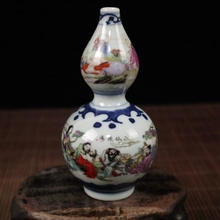 Exquisite Chinese Collectible Gourd-shape Small Porcelain Vase Painted with Eight Immortals 2024 - buy cheap