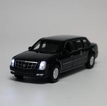 1:32 Cadillac DTS alloy pull back car model diecast metal toy vehicles Exquisite gift 2 open doors sound&light free shipping 2024 - buy cheap