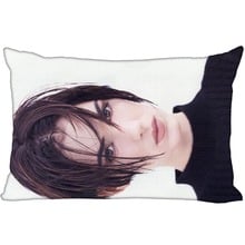 Winona Ryder-funda de almohada decorativa para dormitorio, funda de almohada rectangular con cremallera, tela de satén, No se decolora 2024 - compra barato