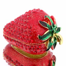 2.4*1.6IN Metal Strawberry Trinket Box Earring Ring Storage Case Miniatures Figurine Souvenirs DIY Crafts Birthday Gift Decor 2024 - buy cheap