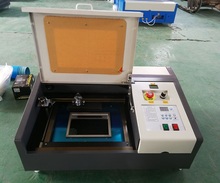 Máquina de corte con grabadora láser CO2, cortador de grabado con ventilador de refrigeración, blanco y negro, 40W, actualizado 2024 - compra barato