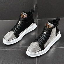 Zapatos informales planos con plataforma para hombre, calzado de ante con diamantes de imitación, para skateboard, Social, nuevo estilo de calle 2024 - compra barato