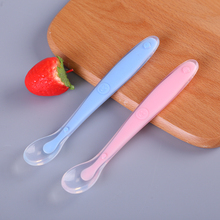 Bebê macio silicone colher de alimentação colher de bebê segurança utensílios de mesa infantil aprendizagem colheres 2024 - compre barato