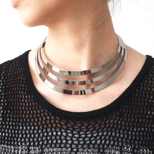 UKMOC металлические крутящиеся моменты, модные эффектные женские очаровательные украшения на шею, ожерелья-чокеры из сплава 2024 - купить недорого