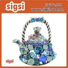Most fashionable kettle shape crystal rhinestone brooch for decoration 2024 - buy cheap
