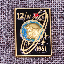 Insignia de Cosmonautas Yuri Gagarin, alfileres de cosmonautas, insignia espaciadora, broche de Cosmos soviético, alfileres raros, Colección espacial 2024 - compra barato