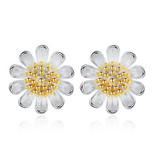 Wholesale Trendy Sunflower Female Birthday Gift 925 Sterling Silver Ladies Stud Earrings Jewelry Anti Allergy Drop Shipping 2024 - buy cheap