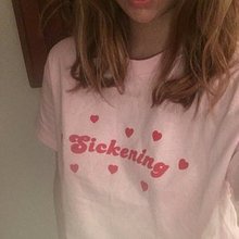 Sickening эстетические розовый футболка для женщин Tumblr модная Милая футболка Camiseta Rosa Feminina Топ белого цвета с сердечками и принтовые тройники топы 2024 - купить недорого