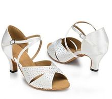 Novos sapatos femininos brancos de cetim com strass, para dança de salão, salsa, tango, sapatos de dança latina, todos os tamanhos 2024 - compre barato