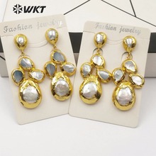 Pendientes de perlas naturales de agua dulce WT-E496, joyería de regalo con forma de lágrima de tamaño aleatorio, bisel dorado, combinación de perlas múltiples 2024 - compra barato