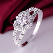 Hot 2016 Women Silver Plated Crystal Love Heart Shaped Ring Bridal Wedding Jewelry 2024 - buy cheap