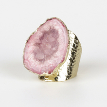 Amuleto cor de ouro puro bruto bebê rosa geodo quartzo pedra de fatia ajuste aberto anel martelado anel feminino 2024 - compre barato
