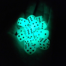 6pcs/lot 14mm 6 Sided Noctilucent Dice Cubes Night Light Luminous Fun Night Bar KTV Entertainment Game Dices Wholesale 2024 - buy cheap