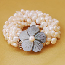 Impresionante joyería de perlas, pulsera de perlas naturales de agua dulce de 7-8mm hechas a mano, cierre de flor de concha 2024 - compra barato