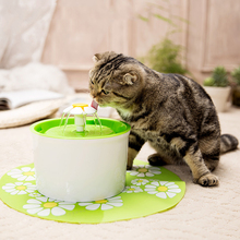 Автоматический водный фонтан для кошек для домашних животных, диспенсер для воды, чаша для питья, автоматический питатель для кошек, фильтр для напитков 1.6л с ковриком 2024 - купить недорого