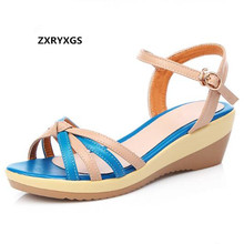 Sandalias de marca ZXRYXGS con cuña de colores mixtos para mujer, zapatos de piel auténtica de talla grande, a la moda, para verano 2024 - compra barato