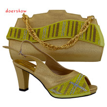 Doershow/Итальянская обувь с сумочкой в комплекте; комплект из женской обуви и сумочки в африканском стиле; Высококачественный комплект из обуви и сумки в европейском стиле; HVB1-11 2024 - купить недорого