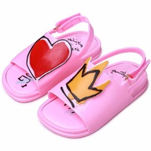 Melissa обувь для детей Корона и красное сердце сандалии Дождь обувь прозрачная обувь для девочек Нескользящие Детские Сандалии Летняя обувь 2024 - купить недорого