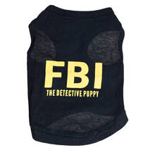Крутая одежда с принтом ФБР для собак, модная футболка, одежда для щенков, летняя хлопковая рубашка, повседневный жилет для маленьких питомцев, рубашки для кошек 2024 - купить недорого