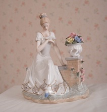 Retro European Style Porcelain Girl and Pigeons Figurine Ceramic Female Statuette Decoration Gift and Craft Ornament Accessories 2024 - buy cheap
