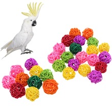 Brinquedos de bola de rattan de papagaio brinquedos de mastigação de pássaros decoração de gaiola engraçada suprimentos para animais de estimação gaiola acessórios brinquedos de jogo de pássaros 10pcs/20pcs 2024 - compre barato