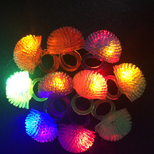 50 шт./лот, светодиодные светящиеся цветные лазерные лампы, светодиодные кольца для пальцев, для свадьбы и вечеринки, подарок, детские игрушки 2024 - купить недорого