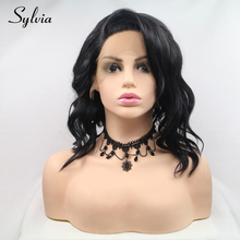 Sylvia 1b черные короткие свободные волнистые синтетические передние волосы, накладные волосы с боковым вырезом, натуральные черные полуручные термостойкие волосы 2024 - купить недорого