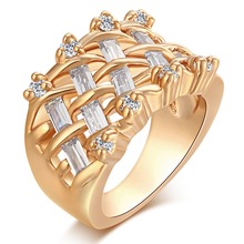 Lindo claro piedra anillo de cristales austriacos anillos para hombre mujer de compromiso de boda de joyería de calidad al por mayor 2024 - compra barato