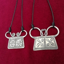 Guizhou miao colar de prata miao, colar étnico artesanal com pingente de corrente personagem com fechadura de gravura 2024 - compre barato