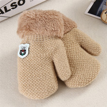 Новое поступление, зимние вязаные перчатки для маленьких мальчиков и девочек, теплые рукавицы на веревочке, перчатки для детей ясельного возраста 2024 - купить недорого