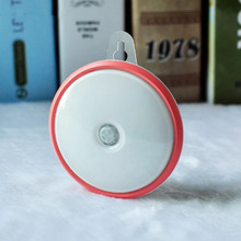 LED luz noturna controle de luz com motion sensor de luz da noite de carregamento USB multifuncional criativo candeeiro de mesa de cabeceira 2024 - compre barato