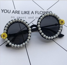 Flor artesanal Pérola Óculos de Sol Das Mulheres Pequeno Rodada Tons Preto Luxo UV400 DIY Óculos de Sol oculos de sol 2024 - compre barato