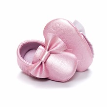 Hooyi sapato infantil de couro pu, mocassins brilhantes para meninas recém-nascidas, franjas macias para primeiros passos 2024 - compre barato