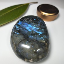 200g 1pcs Natural Rainbow Labradorite Crystal Tumbled Palm Gem Stone Healing Crystals Stone All Chakra Reiki,Free Shipping 2024 - buy cheap