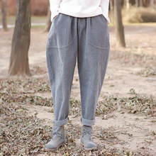 Зимние женские вельветовые шаровары с эластичной талией, мешковатые брюки с карманами, модные брюки оверсайз с низкой посадкой A72305 2024 - купить недорого