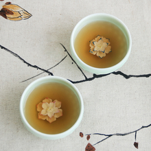 Taza de porcelana de celadon longquan, taza de té chino de kungfu, Loto original, alivio de flores para té Pu'er, 50ml, taza principal de té 2024 - compra barato