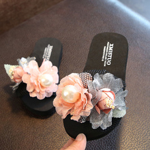 Тапочки детские летние с открытым носком, с жемчугом и цветами 2024 - купить недорого